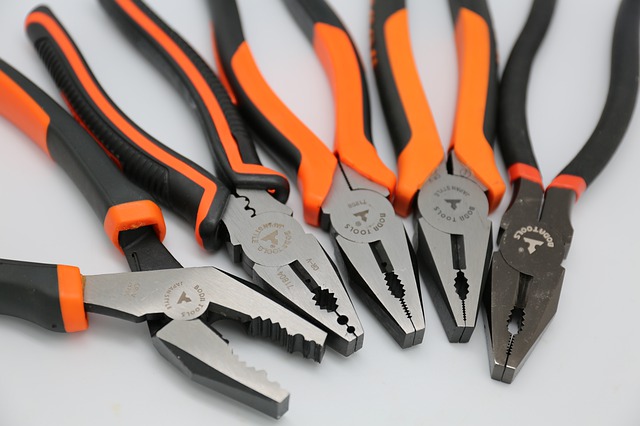 pliers - what tools do plumbers use