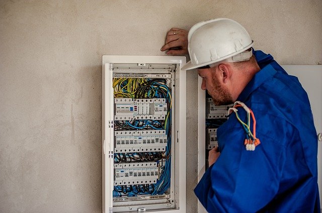 Apprentice electrician