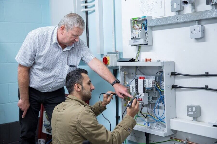 How Long Does It Take to Become a Fully-Qualified Electrician?